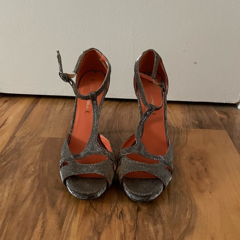 Via Spiga Pamela t strap heels